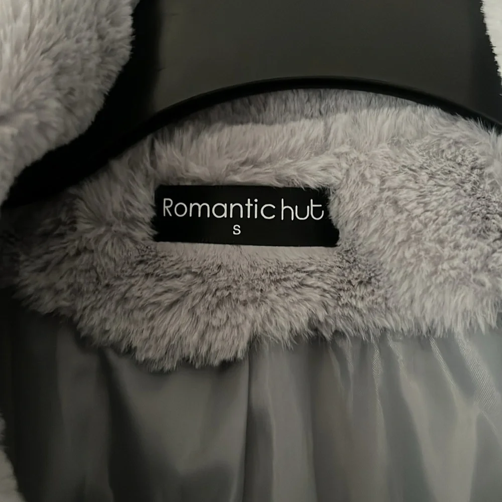 Jacket/ Coat. - Picture 2 of 8